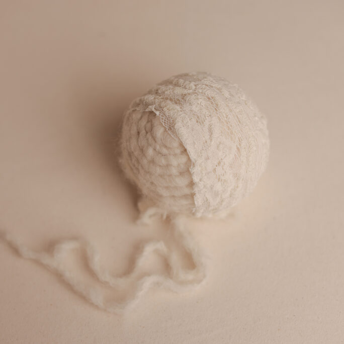 LACE Bonnet